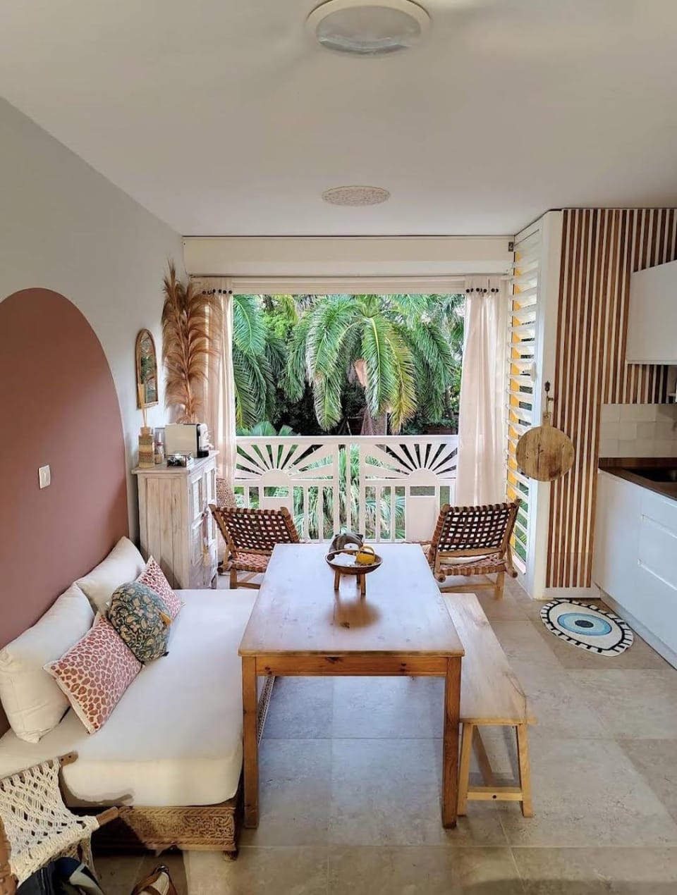 Balcony/Terrace, Kitchen or kitchenette, Living room