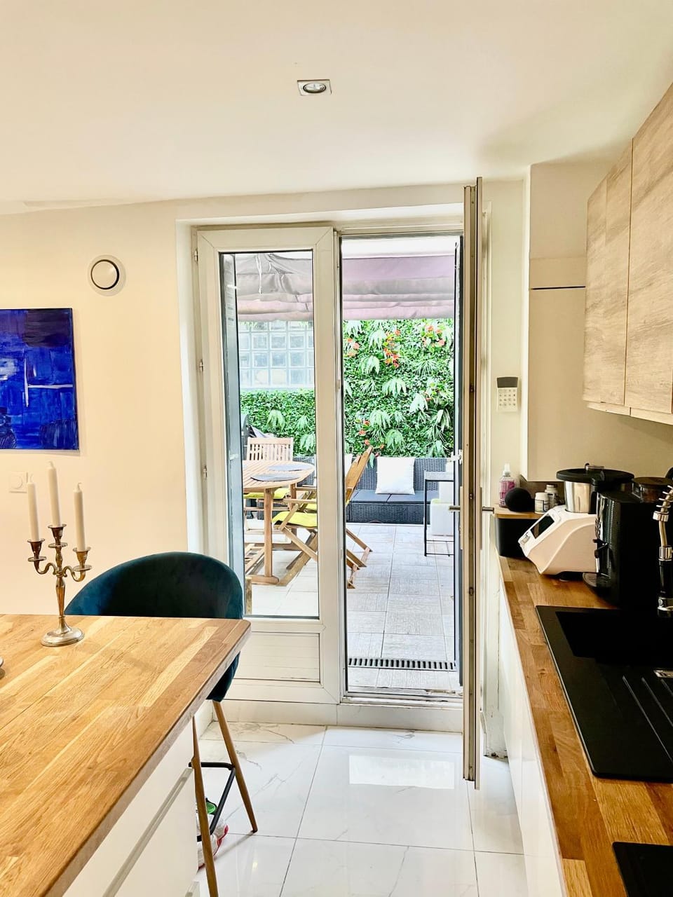 Bel Appartement terrasse privée à 5 minutes du métro Apartment in Paris