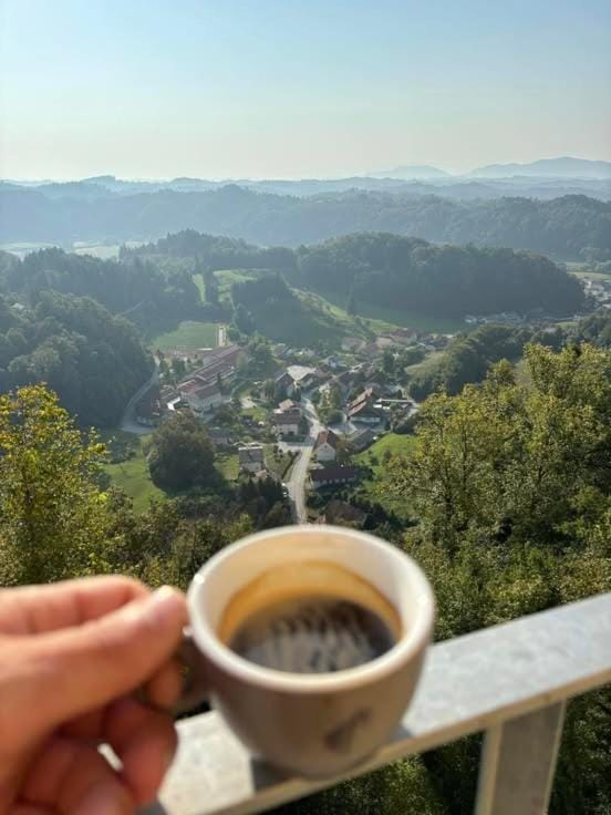 Natural landscape, View (from property/room), Balcony/Terrace