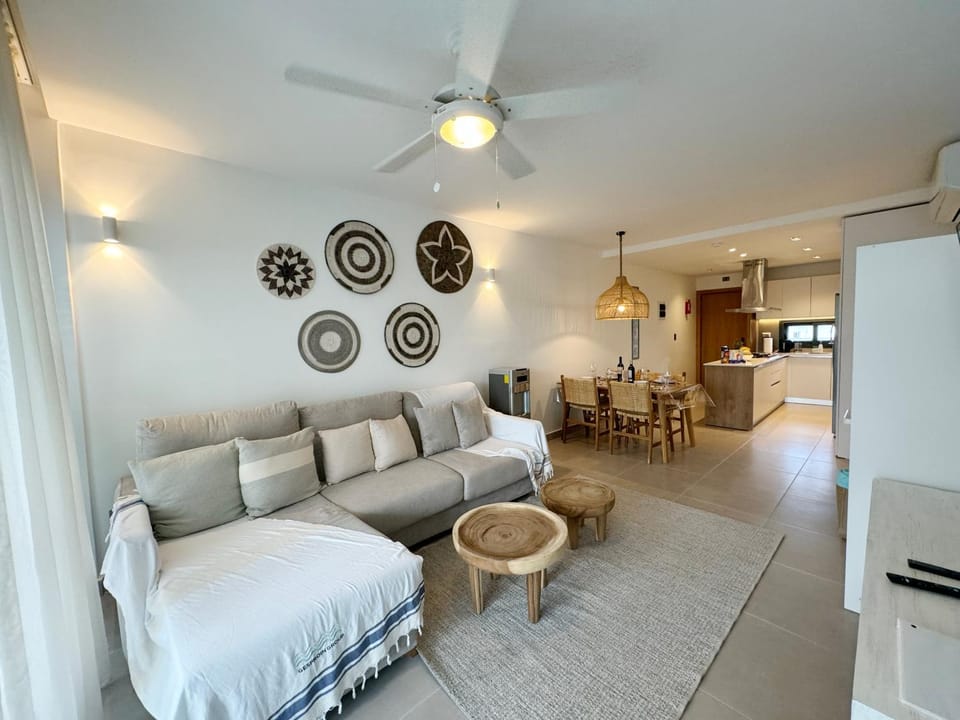 Tropical Relaxing 2 Bedroom Unit with picuzzi Apartment in Punta Cana