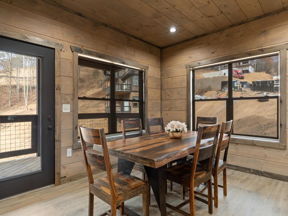 Dining area, furniture