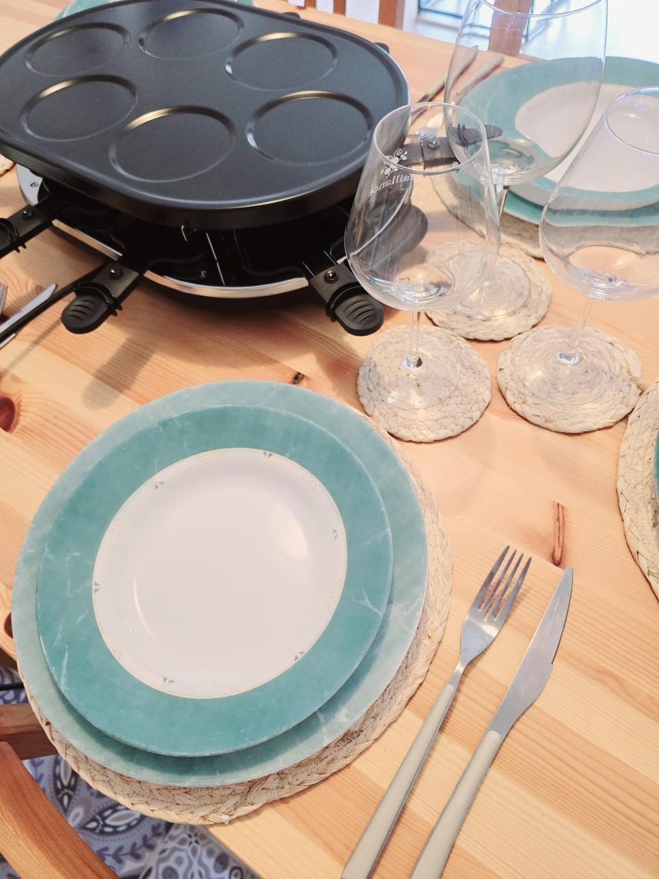 Food and drinks, Food