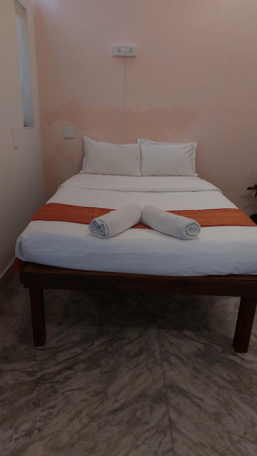 Garden bay Hostel in Puducherry