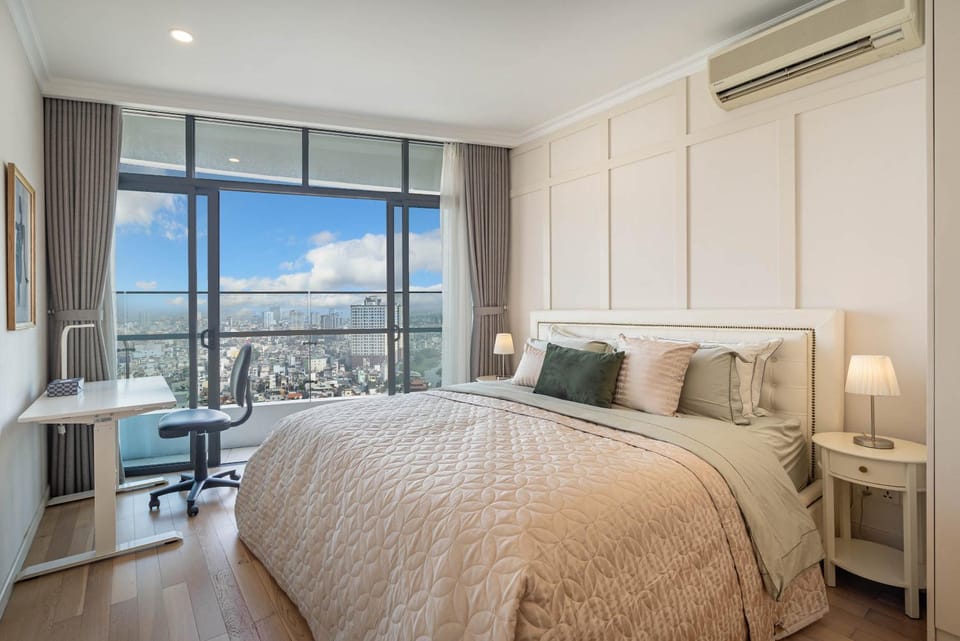 Bed, Seating area, Bedroom, hair dresser, air conditioner