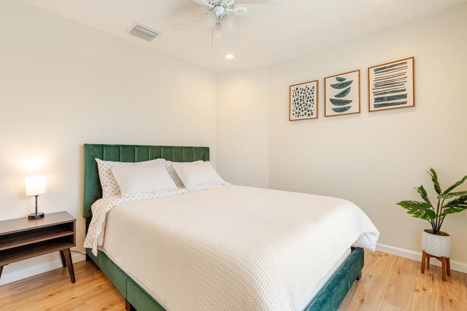 Bed, Bedroom