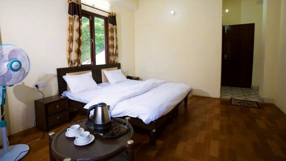 Bed, Photo of the whole room