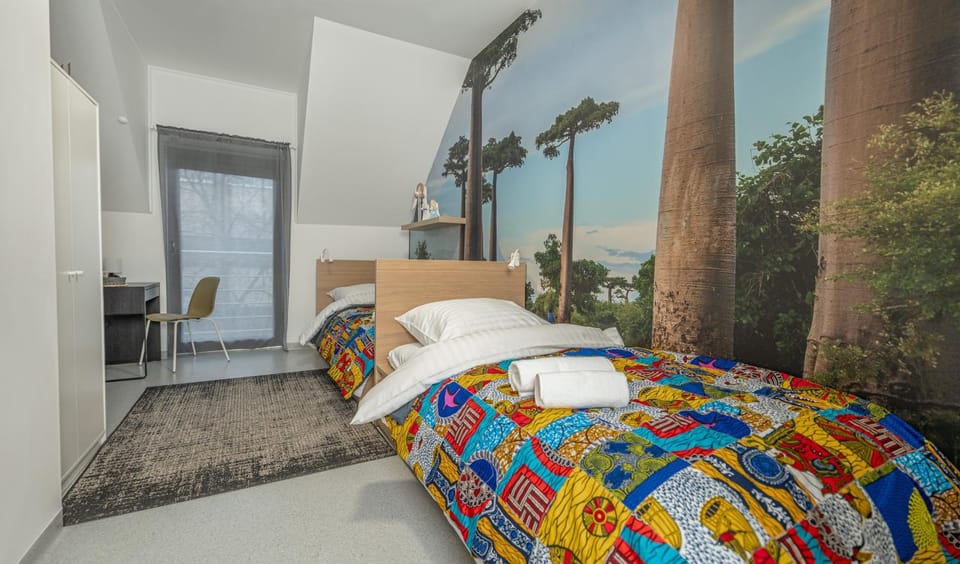 Bed, Photo of the whole room