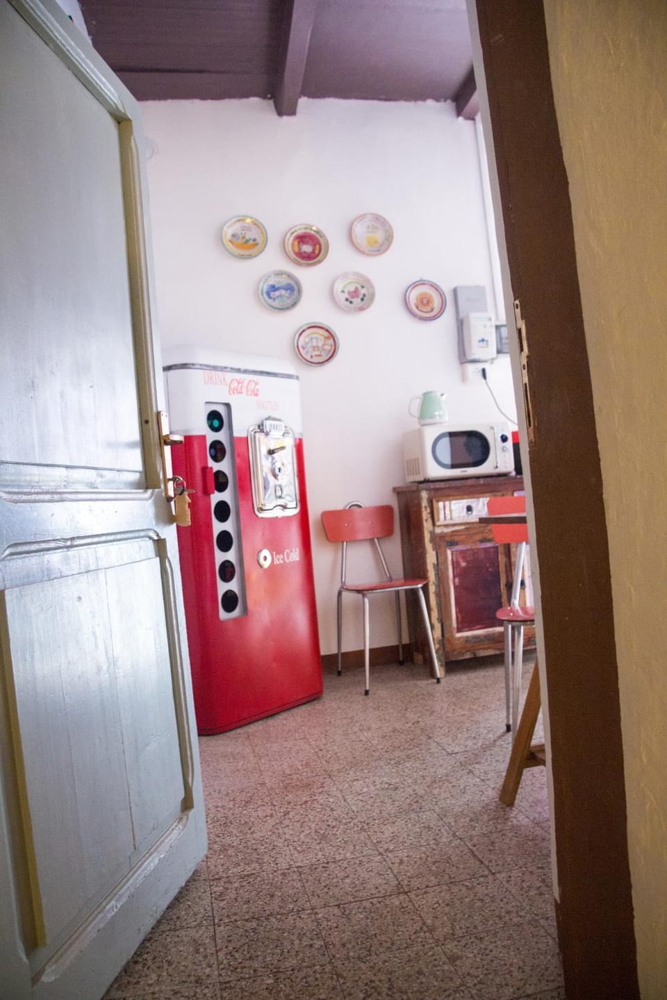 Kitchen or kitchenette, Dining area, minibar, kitchen
