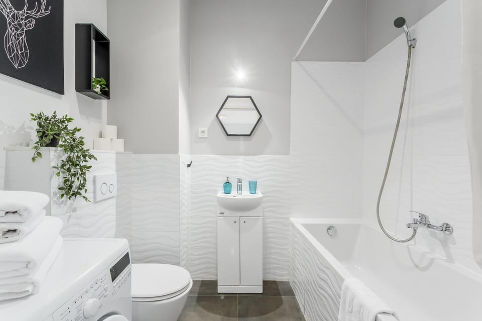 Shower, Bathroom, Bath, towels