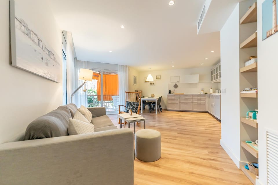 Vilamar: apartamento renovado delante del mar Apartment in Cambrils
