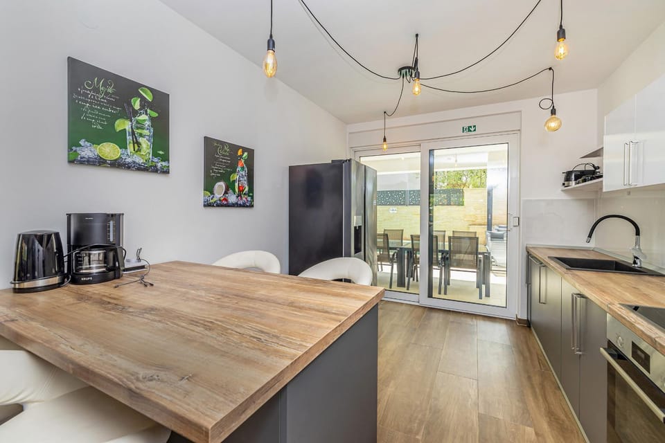 Coffee/tea facilities, Kitchen or kitchenette