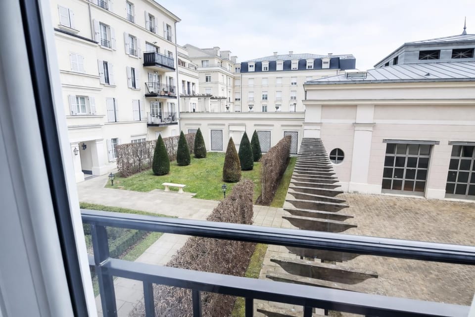 Patio, Patio, Facade/entrance, Balcony/Terrace