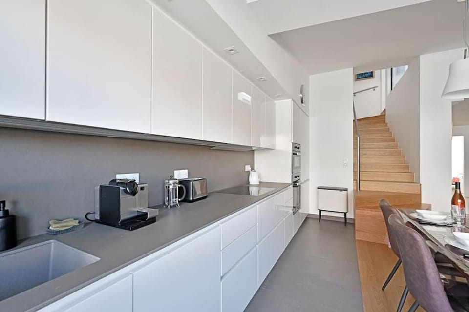 Coffee/tea facilities, Kitchen or kitchenette, Dining area, minibar, pet friendly, stove, toaster
