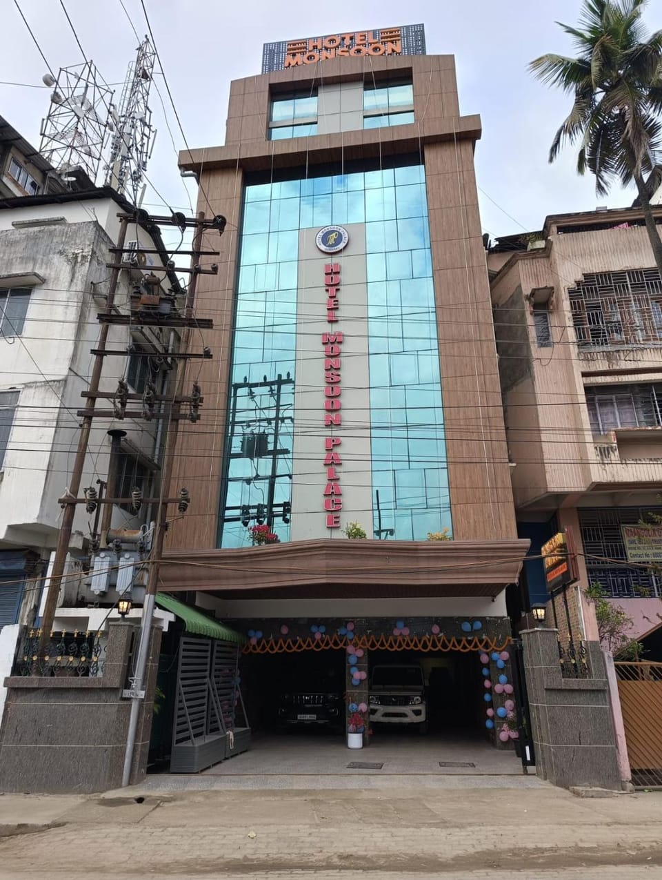 Property building, Facade/entrance