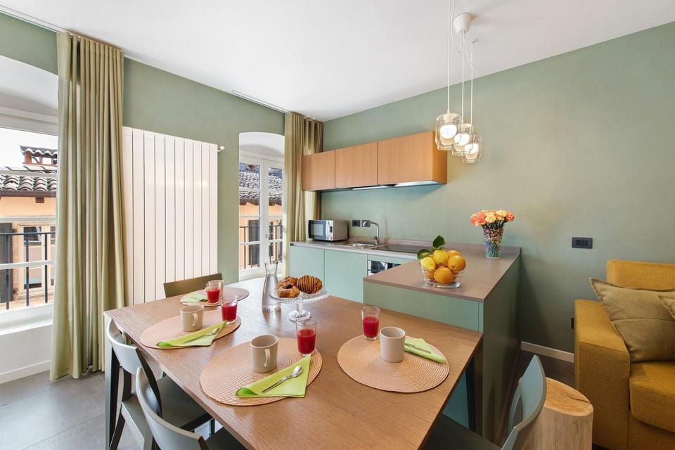 Property building, Kitchen or kitchenette, Living room