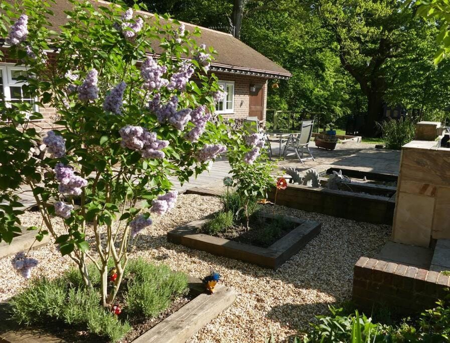 The Stables - 2 bed with large garden and hot tub. House in New Forest District