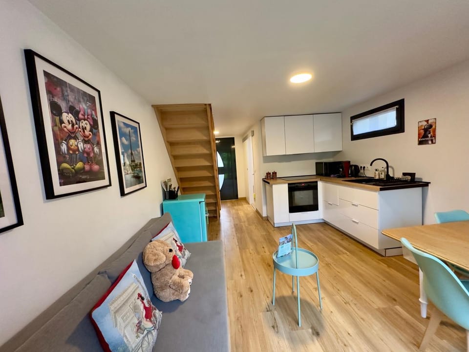 Living room, stove, kitchen