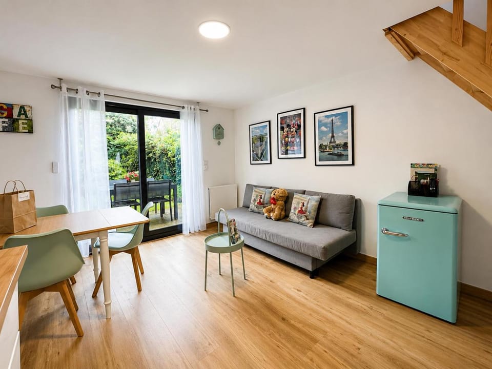 Living room, Garden view, kitchen
