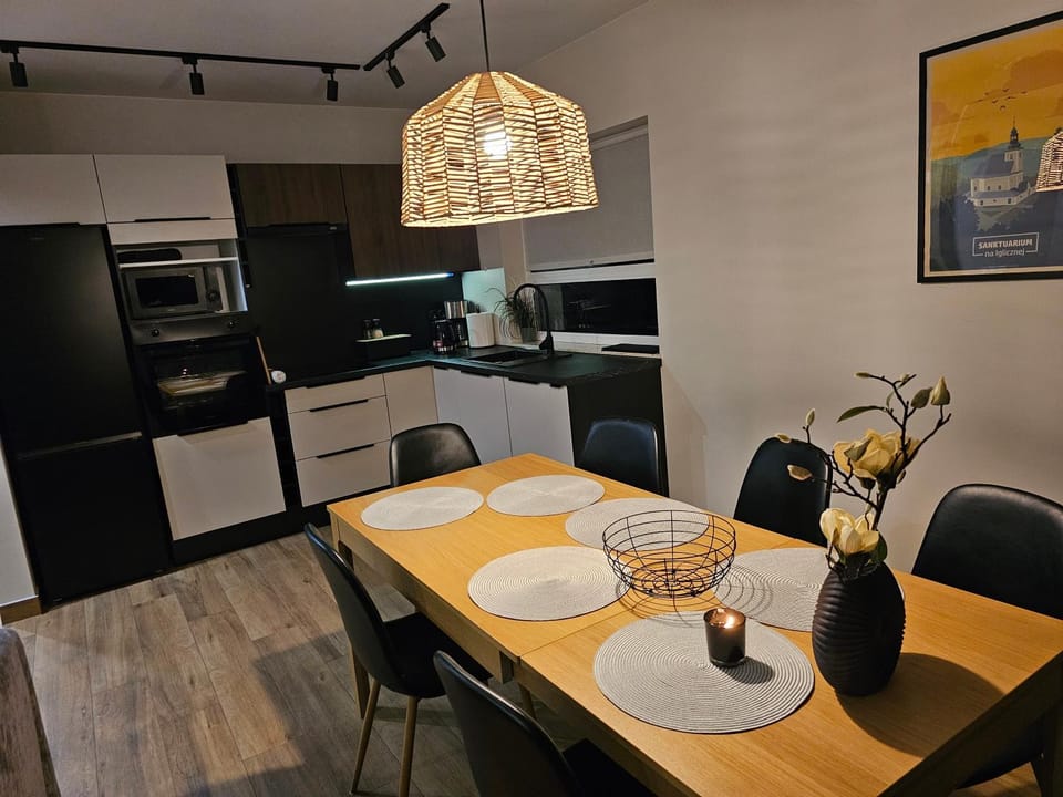 Kitchen or kitchenette, Food and drinks, Dining area, Food, dishwasher, minibar, oven, pet friendly, stove, toaster