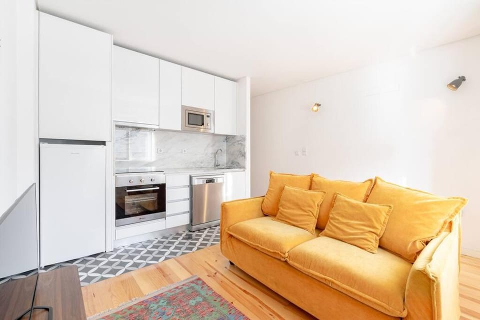 Kitchen or kitchenette, Seating area