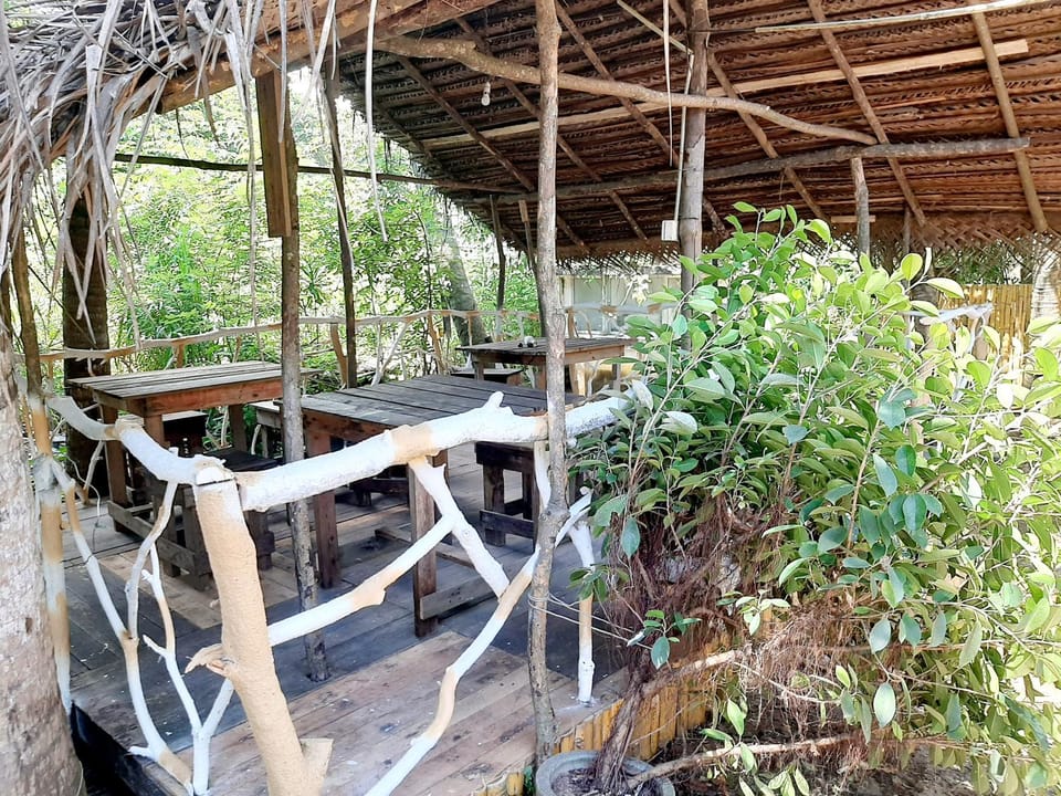 Restaurant/places to eat, Dining area