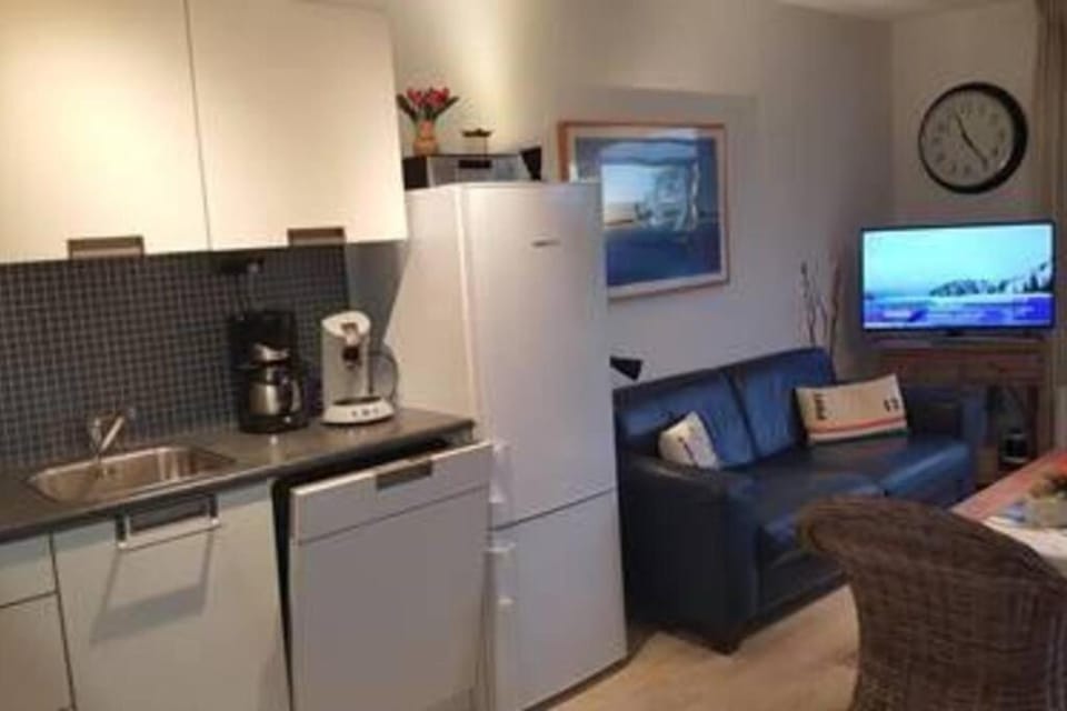 Coffee/tea facilities, Kitchen or kitchenette