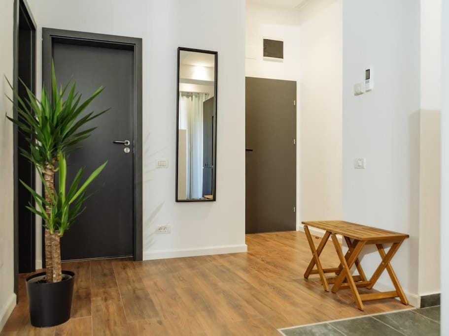 Central 7 Apartment - New Building & Parking Apartment in Bucharest