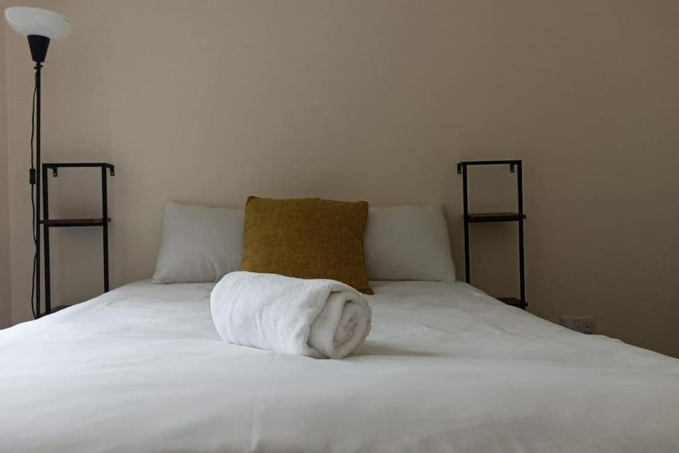 The Boat House Long Stay Apartment in Leicester