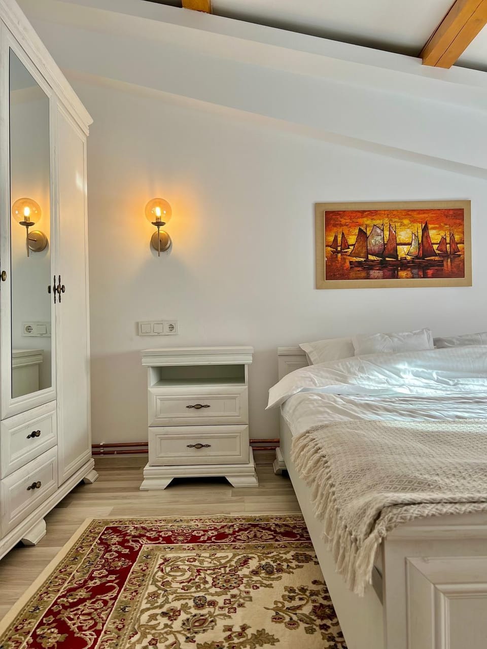 Bed, Photo of the whole room, Bedroom, hair dresser, wardrobe