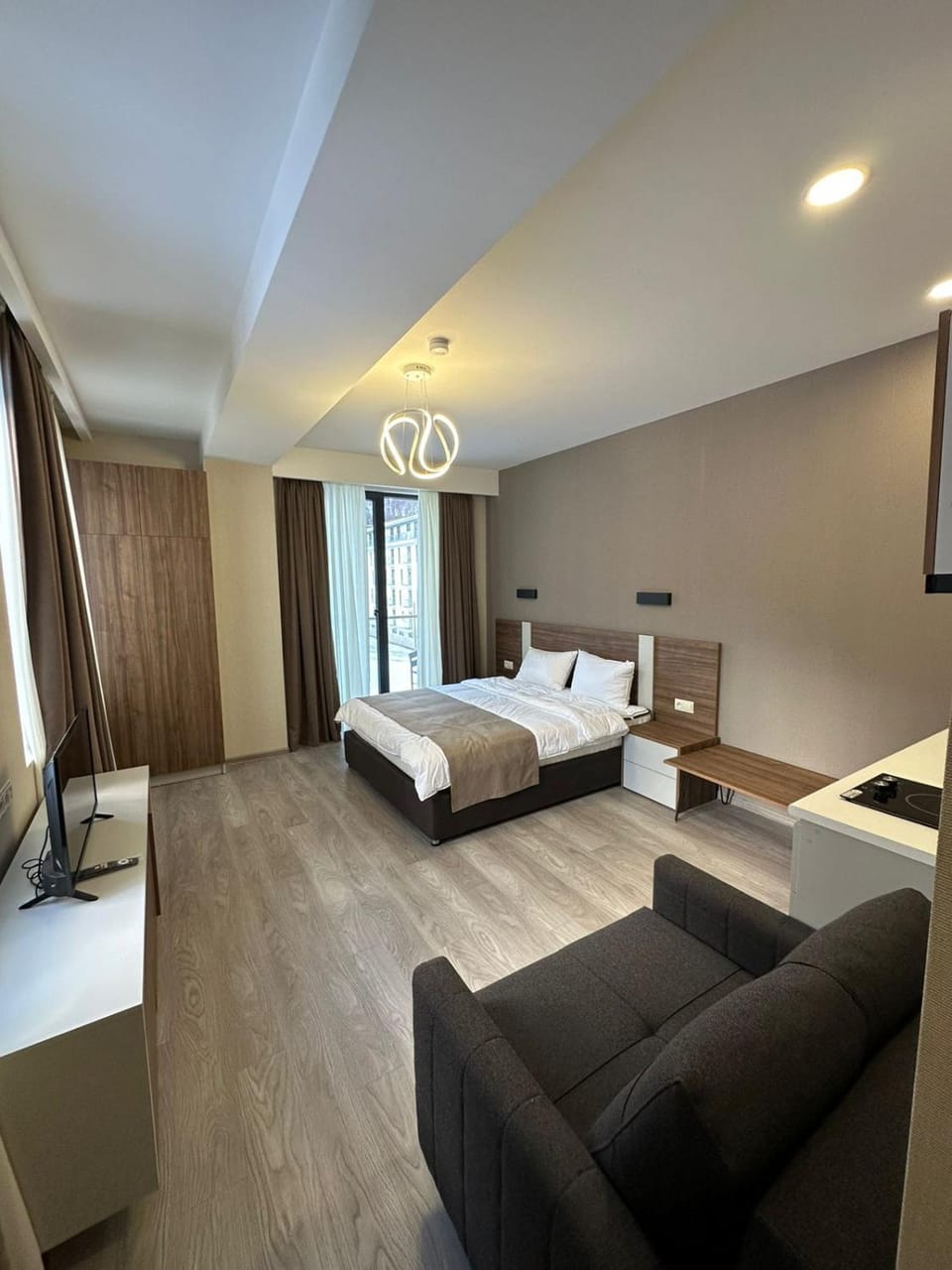 Photo of the whole room, Bedroom, hair dresser