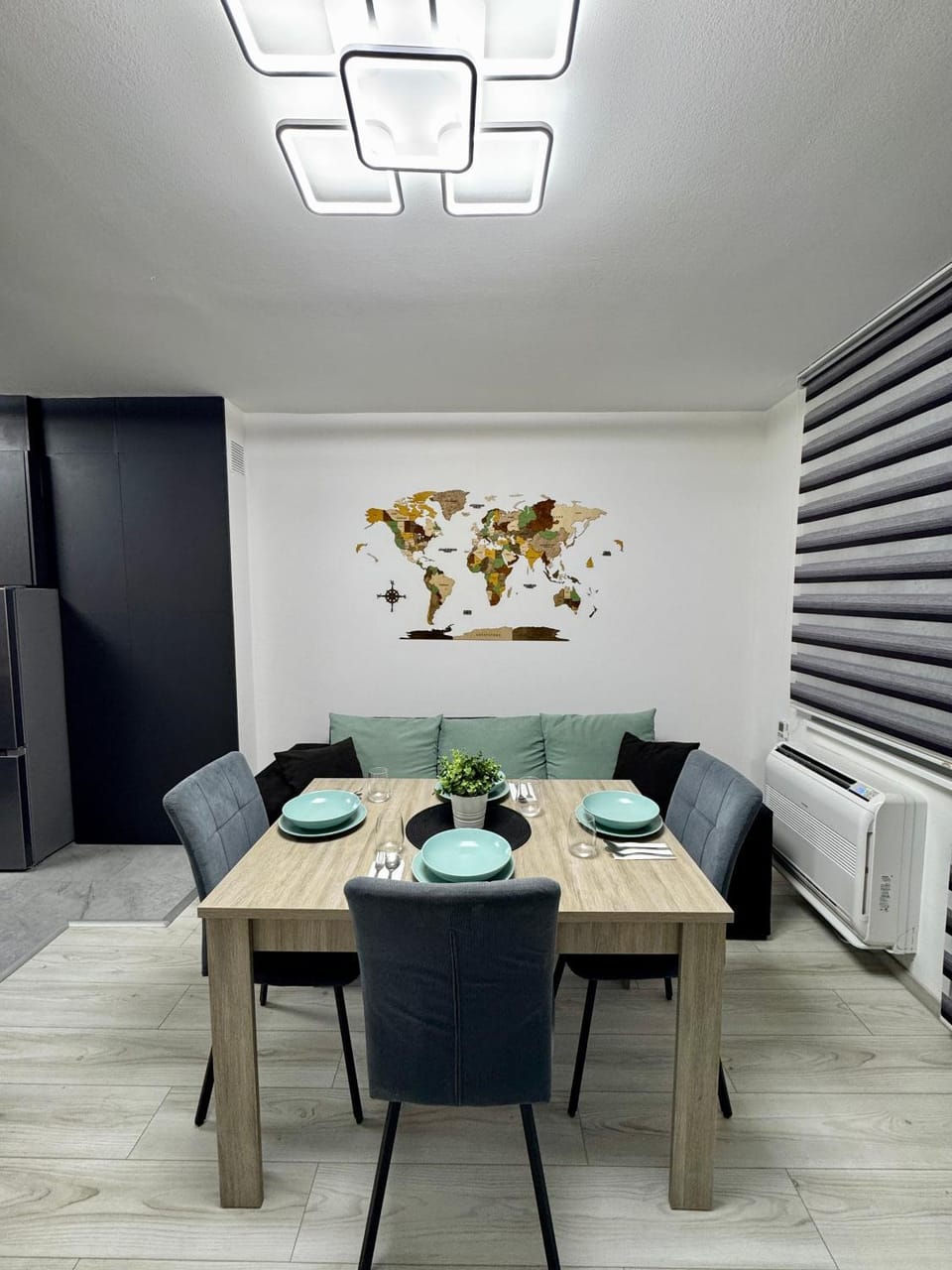 Living room, Seating area, Dining area, air conditioner