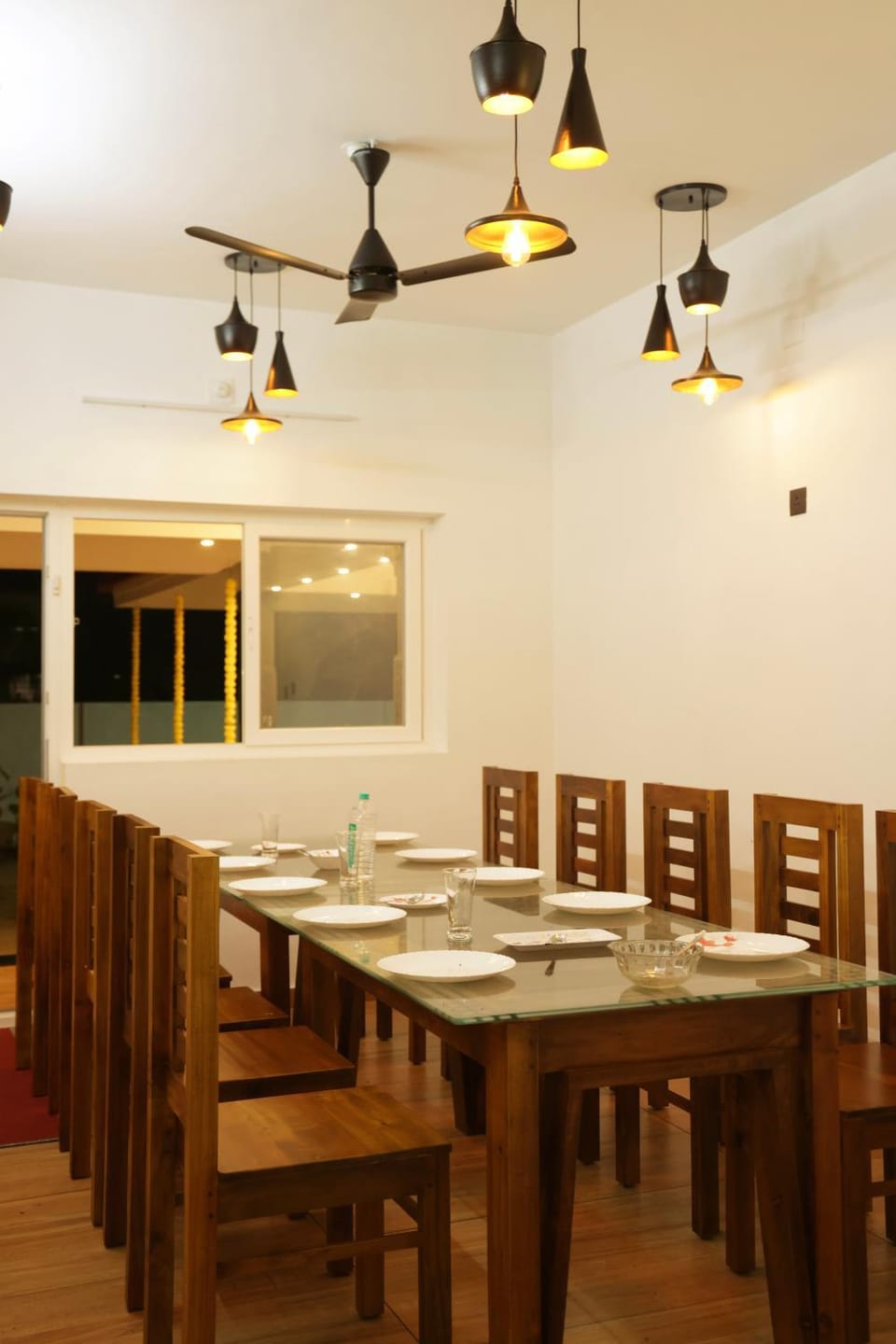 Food and drinks, Decorative detail, Decorative detail, Dinner, Dinner, kitchen, air conditioner