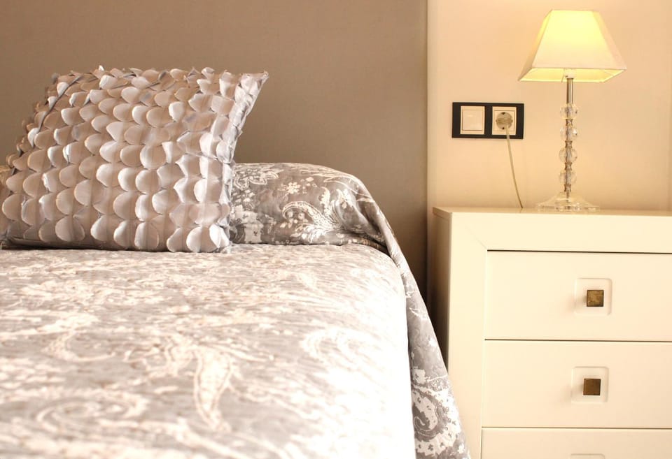 Bed, Bedroom, Sea view