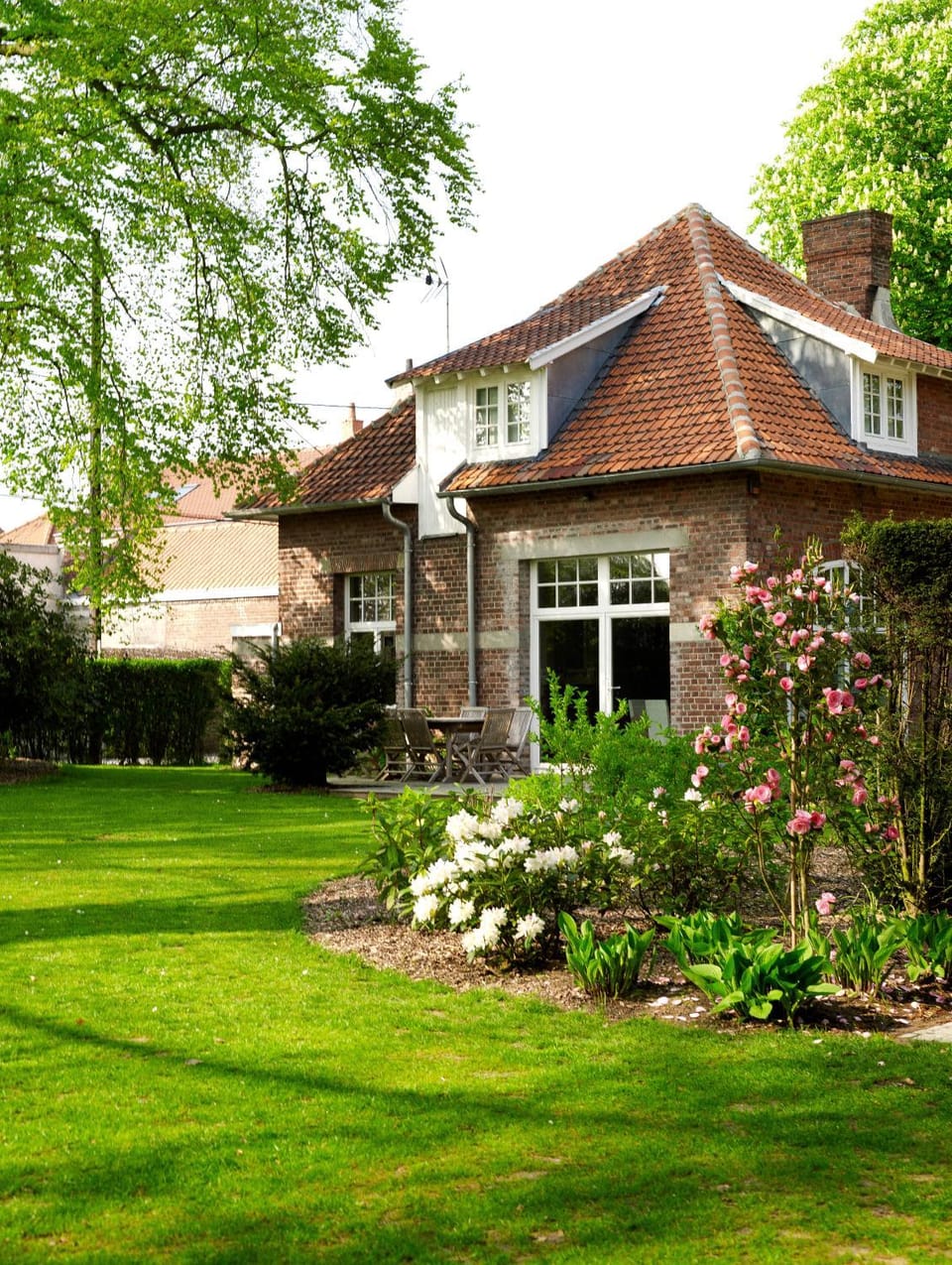 Property building, Garden view