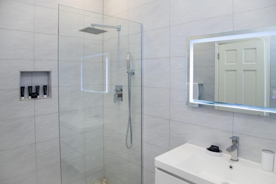 232E South Finger, Waterfront Villa, Jolly Harbour House in Saint Mary, Antigua and Barbuda