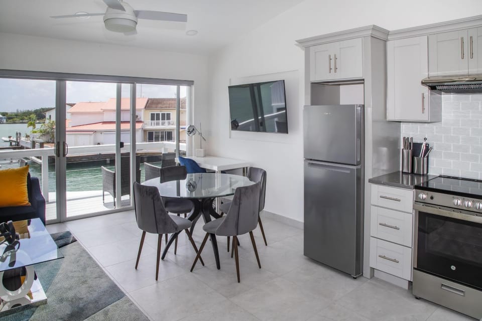 232G Upper Level, South Finger Apartment in Saint Mary, Antigua and Barbuda