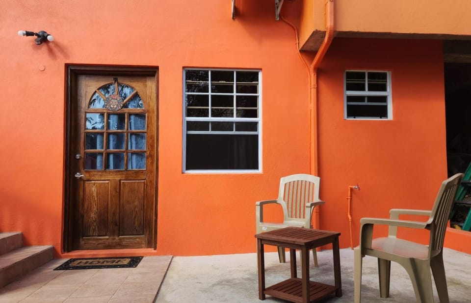 Patio, Facade/entrance