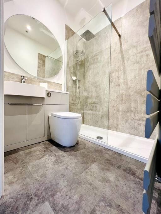 Shower, Toilet, Bathroom