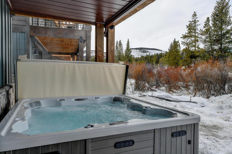 Hot Tub