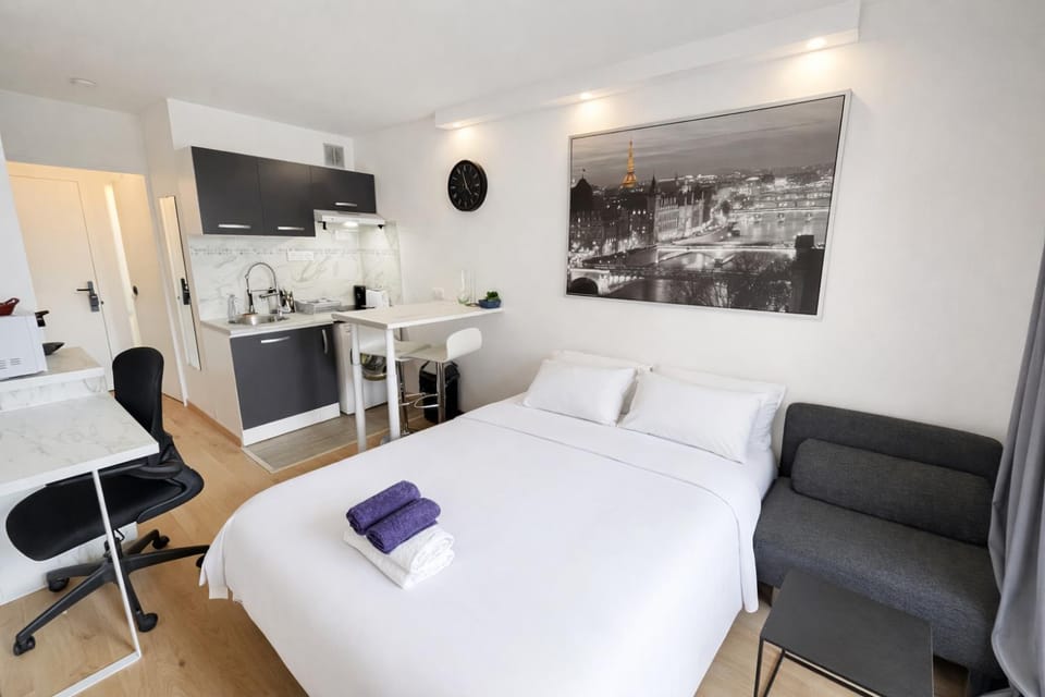 Photo of the whole room