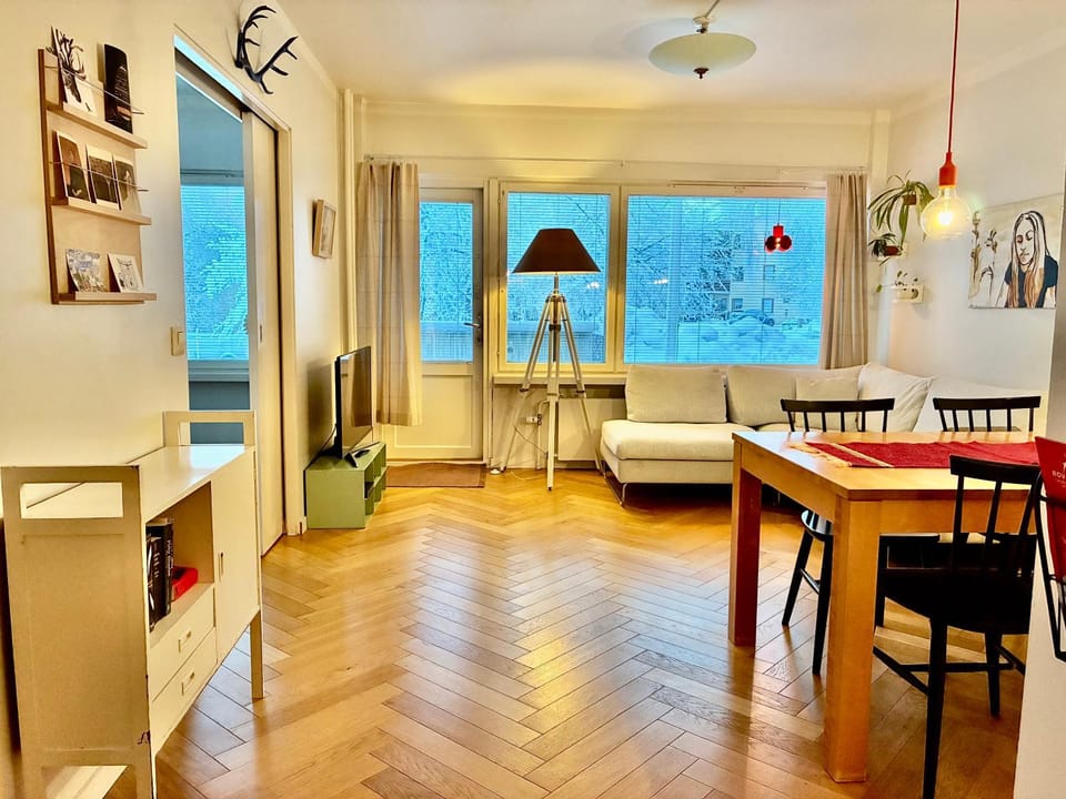 Living room, Photo of the whole room, Seating area, Dining area