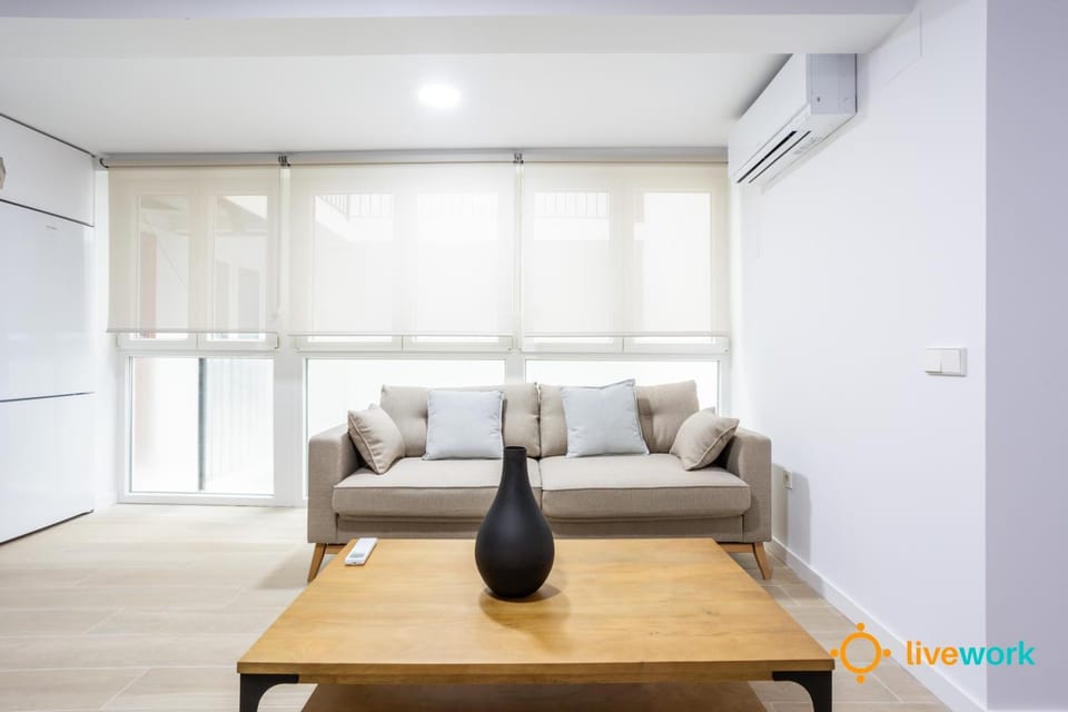 Living room, air conditioner