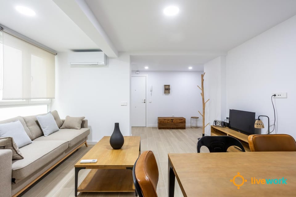 TV and multimedia, Living room, air conditioner