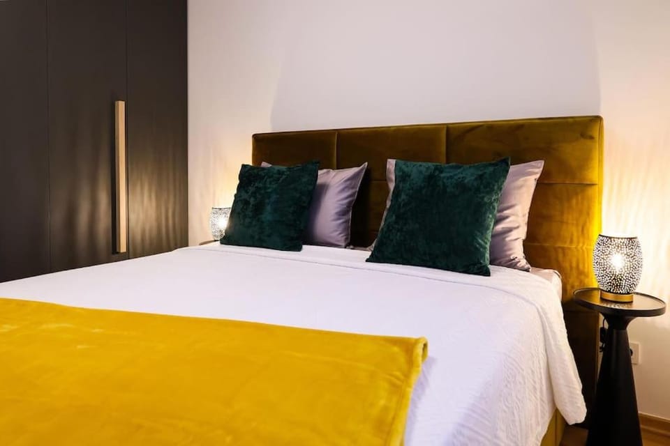 Luxury Infusion by HOME Apartments - Free Parking Apartment in City of Zagreb