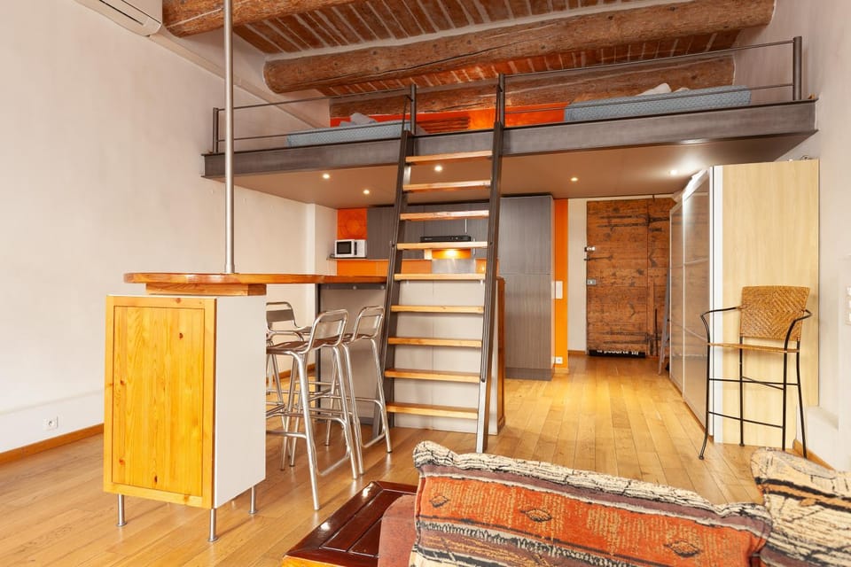 Property building, Living room