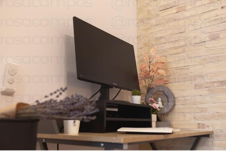 RB - Urban loft retreat, comfort & good location Apartment in Valencia