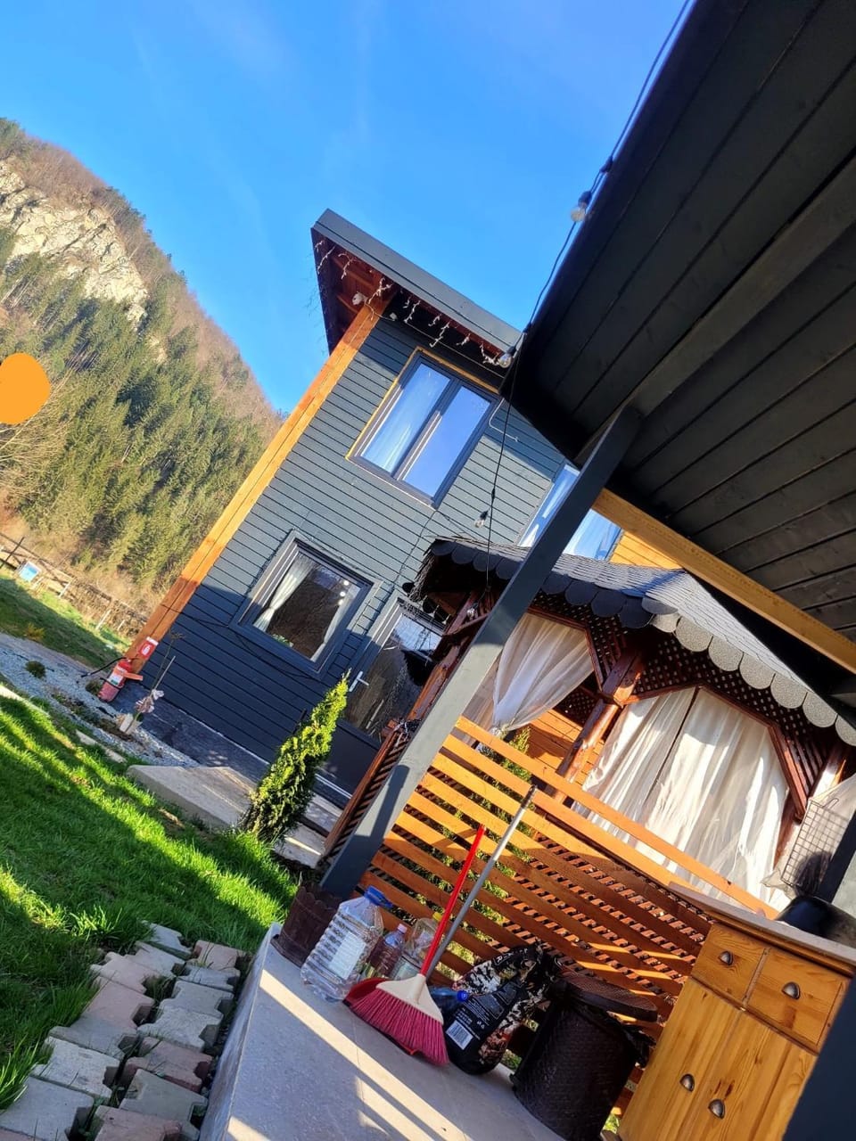 Property building, Natural landscape, Garden