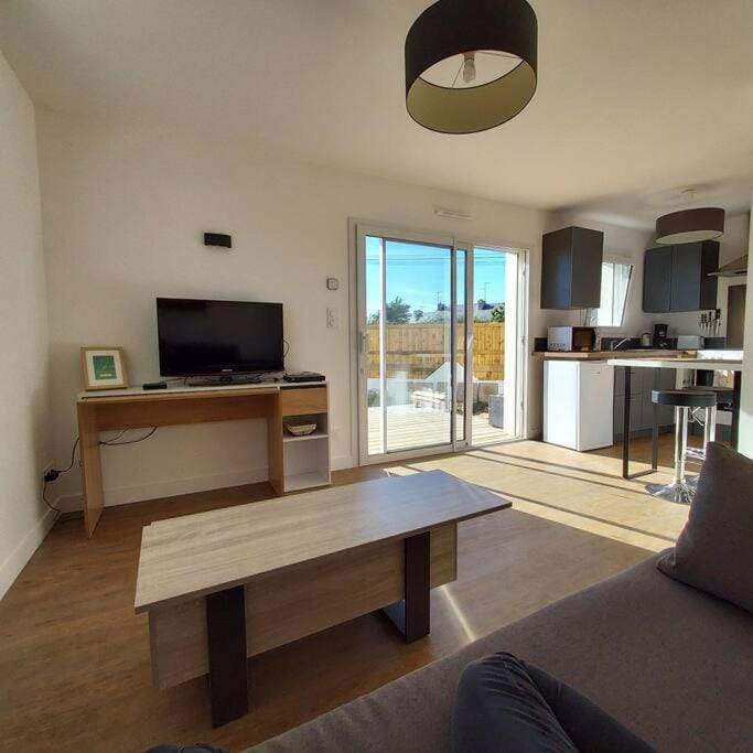 TV and multimedia, Seating area