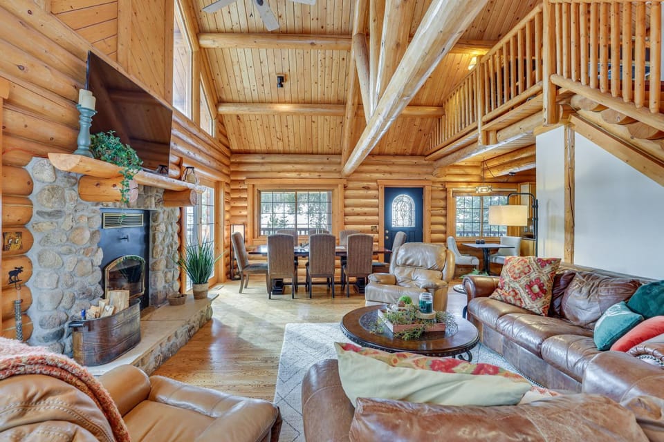 4 Mi to Rocky Mtn Nat'l Park: Cabin Near Town! Cabin in Rocky Mountain National Park