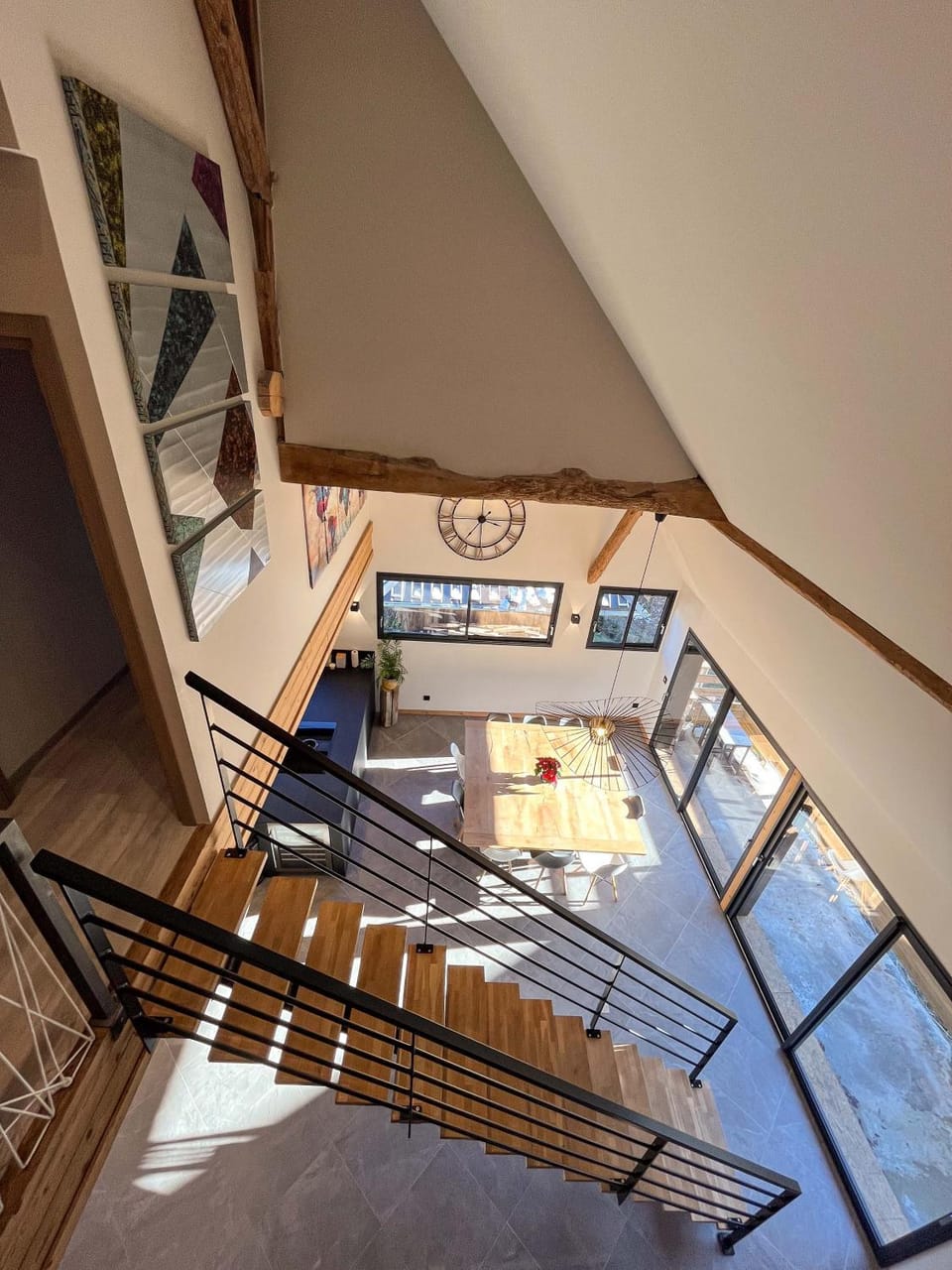 Seating area, Dining area